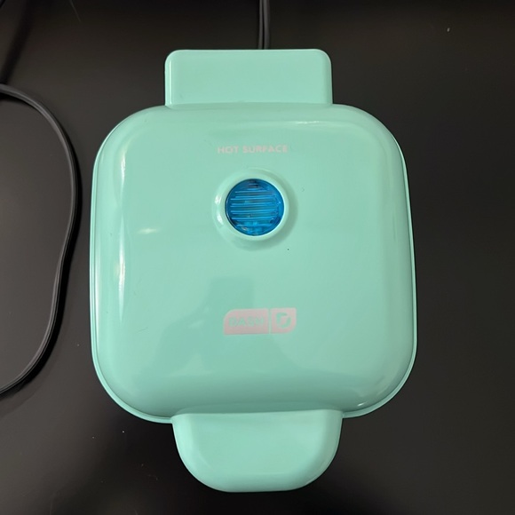 Dash Egg Bite Maker - Picture 9 of 15